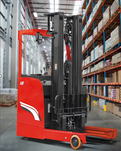 Standing stacker crane