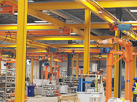 Inspection standards and replacement cycles for crane wire ropes.